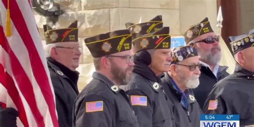 Veterans Day service held outside Hancock County Courthouse