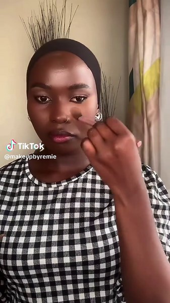 Step-by-Step Makeup Tutorials by Professional Artists