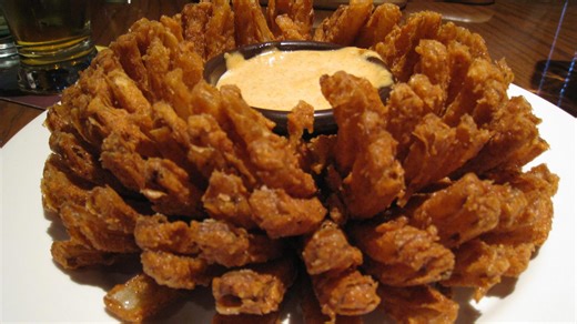 25 Iconic American Dishes Tourists Actually Hate