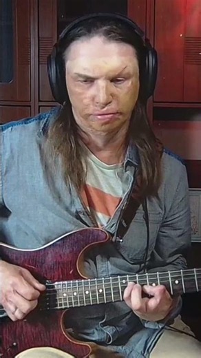 PHIL COLLINS _ANOTHER DAY IN PARADISE cover shorts #philcollins #guitarcover #николайгвоздев #shorts
