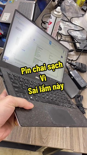 Kiểm tra pin của laptop là dễ #namlamlap #laptopsinhvien #learnontiktok #tiktokgiaitri