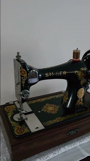 Vintage Singer Sewing Machine V #sewingmachine