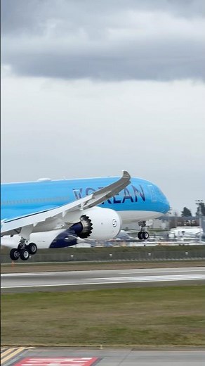 Boeing 787-10 Dreamliner Landing | Korean Air Paine Field Everett 🇺🇸 ✈️