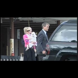 Rielle Hunter apologizes for affair with John Edwards