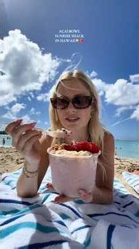 Açaí bowl sunrise shack in Hawaii! #travelnurse