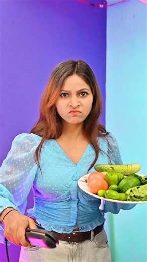 Indian sister be like 😱😳. #funny #chips #shorts