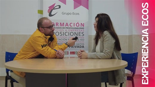 🎥✨ Conoce la historia de Carmen Toro 📚 Hoy te presentamos a una de las alumnas de la Academia Ecos que ha decidido dar un paso más en su futuro profesional. 💼🔐 Carmen está preparándose con Academia Ecos para obtener su Certificado Profesional de Vigilante de Seguridad y Escolta 🛡️👣. Desde el corazón del Poblado Marinero, vive esta etapa con motivación, esfuerzo y muchas ganas de superarse. 💪📚 ¿Quieres saber cómo está siendo su experiencia? ¡Dale al play y descúbrelo! ▶️ 📍 Academia Ecos 