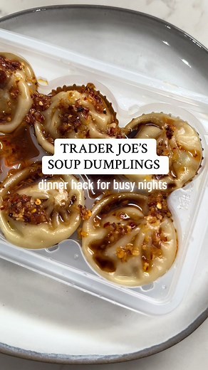 These Trader Joe’s Chicken soup dumplings are the ultimate dinner hack! Just steam, dress them up, and you’ve got a delicious meal in minutes! #busynights #easymeal #quickrecipes #soupdumplings #traderjoes #momlife #momhack #workingmom