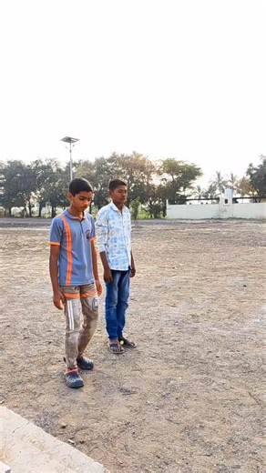 mh17_comedian_ on Instagram: "Dubai trip 😂😂🫵 . . . . . . . . . . . . . Here you go — copied exactly as in the image 👇 ​These hashtags push your reel beyond your followers 🔥 That’s how you get non-follower reach and new audience everyday 🚀 Follow @aadixgrowth for more growing stategy ideas 💡 ​#reeltips #reelsgrowth #viralreelsi #reachboost #facelesscreator contentstrategy growoninstagram"