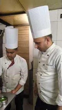 Tandoori Garlic 🫓 naan🙏 plz suscribe me🙏🙏#viral#shorts#shortvideo#cooking#food#foryou#youtubeshorts
