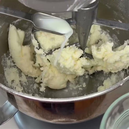 Vanilla Buttercream Frosting