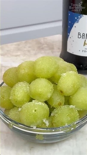 Sugared Prosecco Grapes #cocktail