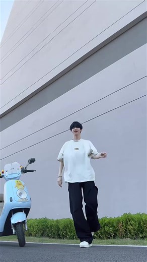 One Kiss Dance Craze: Step-by-Step Tutorial