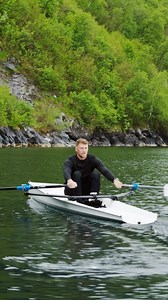There’s a subtle difference between constantly searching for more speed & using the speed you’ve already created. ⇒ Not slowing yourself down is the key. 🔑 ⇒ This isn’t just about rowing. ⇒ Trust the process. ⇔ #rowing #rowinglife #findyourflow #singlescull #fitnessmotivation #fullbodyworkout #fitness #bethebestyou #rowingtechnique #rowingworkout #fitnessjourney #sculling #rower #mindsetmatters #letsgoplaces #mindfullife #fitnesstime #rowingtechnique #mindsetiseverything | Alex Gregory