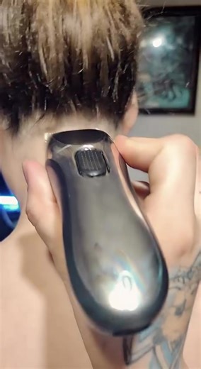 #undercut #undercutgirl #napeshave #shavedhead #opscheer | Undercut