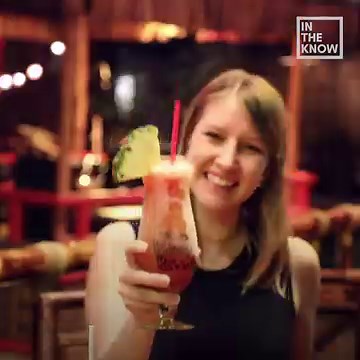 This tiki bar in San Francisco has a giant lagoon at the center of it 😱 🍸 (via In The Know) | Yahoo