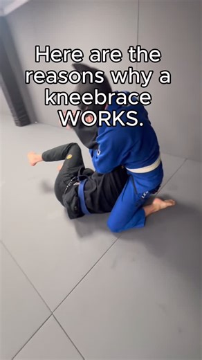 UrsaGuard® on Instagram: "Why a Knee Brace Works in BJJ A knee brace isn’t just a band — it’s a tool for stability, confidence, and performance. Here’s why it works: 1. Adds Lateral & Rotational Support BJJ puts your knees through twisting, collapsing, and awkward angles. A quality brace like Ursaguard stabilises the joint, reducing unwanted movement and keeping ligaments safe. 2. Reduces Strain During Scrambles & Takedowns Every scramble is unpredictable. A knee brace absorbs stress and keeps y