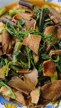 Minced mushroom curry with wild basil #mushroomcurry #localfood #cooking #northernfood #food #tha...