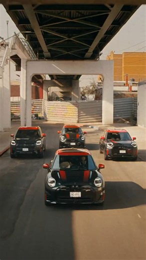 The MINI Countryman John Cooper Works (JCW) ALL4 is the performance flagship of the Countryman range, bringing compact SUV practicality with serious speed. It comes with a turbocharged 2.0 litre four cylinder engine producing up to 312 horsepower and 400 Nm of torque, paired with a seven speed dual clutch transmission and the brand’s ALL4 all wheel drive system. That setup delivers a 0 to 100 km/h sprint in just 5.4 seconds and a top speed of 250 km/h. Despite its power, the Countryman JCW remai