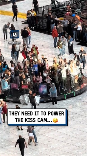 Imagine buying concert tickets just to exercise the whole time 🤯🤣 #concert #electric #green | UNILAD Tech