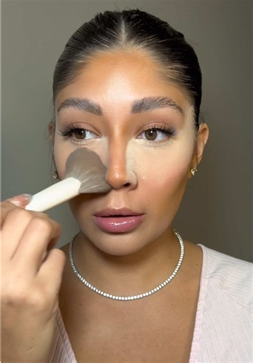 Makeup Techniques for a Filtered Look