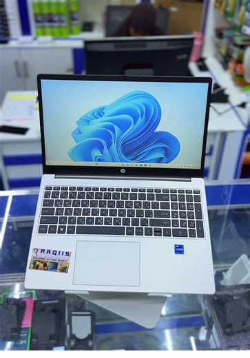 𝐇𝐏 𝟐𝟓𝟎 𝐆𝟏𝟎 𝐍𝐨𝐭𝐞𝐛𝐨𝐨𝐤 𝐏𝐂 CPU: Intel® Core™ i7 (13th Gen) RAM: 16 GB Storage: 512 GB SSD Display: 15.6
