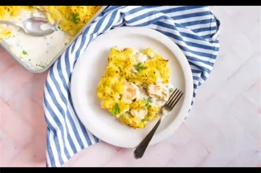 Genuine Alaska Pollock Producers on Instagram: "Alaskan Pollock and Prawn Fish Pie In need of some comfort food? This one’s for you! Ingredients: Fish pie: Alaskan pollock loin 200 Grams Prawns 200 Grams White onion 1 Piece Fresh parsley 15 Grams Olive oil 1 Tbsp Salt 0.5 Tsp White vinegar 15 ML Plain flour 10 Grams Vegetable stock cube 1 Piece Water 100 ML Cooking cream 200 ML Green peas 150 Grams Dijon mustard 6 Grams Black Ground Pepper 0.5 Tsp Mash: Potatoes 600 Grams Salt 1 Tsp Butter 4* 20