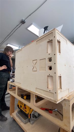 Faited Systems | 🔨… 🔨 … 🔨 …. 🔨🔨🔨🔨 @faited.systems Quadra assembly details labored over by us. We believe that functionality should constrain form, but... | Instagram