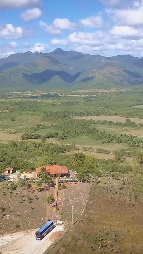 Are you a lover of adventure and fresh air? In #Cuba you still have a lot to discover. In addition to the beautiful and historic cities, discover the attractions of our countryside. What do you prefer: climbing or relaxing in a river? #CubaUnica #CubaTravel #PinarDelRíoTravel | Ministry of Tourism of Cuba