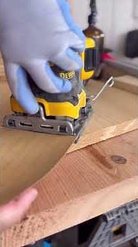 Quick Demo | How to change sandpaper for your Dewalt Sander #powertools #dewalt #sander #dewalttools