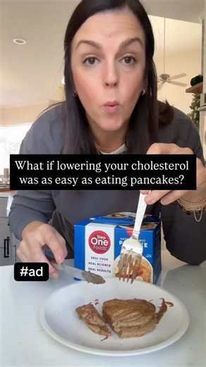 Diabetes Dietitian🥑 Mary Ellen on Instagram: "#ad 🥞🍫 What if lowering cholesterol was as easy as eating pancakes… or a bar? Sounds wild, but Step One Foods actually proved it. ✅ Studied in a Mayo Clinic clinical trial ✅ Peer-reviewed & published in the Journal of Nutrition ✅ Significant cholesterol reduction in just 30 days with 2 servings a day @StepOneFoods pack fiber, omega-3s, antioxidants, and plant sterols into REAL food — like 72% cacao dark chocolate 🍫, Montmorency cherries 🍒, and b
