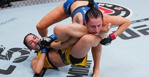 Highlights! Ariane Lipski beats down Casey O’Neill, nearly snaps her arm off with submission | UFC 296