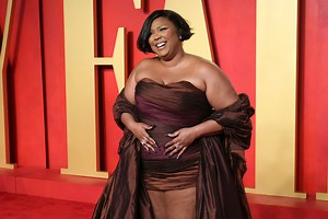 Lizzo Rocks Ozempic-Themed Halloween Outfit - HOT 97