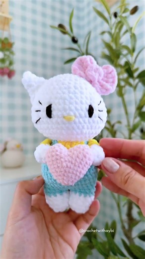 Hello Kitty Crochet #crochet #amigurumi #handmade #crochetdolls #hellokitty