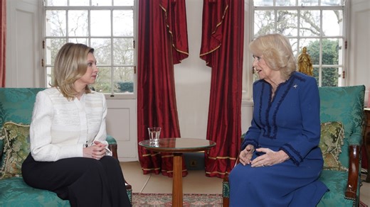 Camilla puts arm around Olena Zelenska as she welcomes her to Clarence House