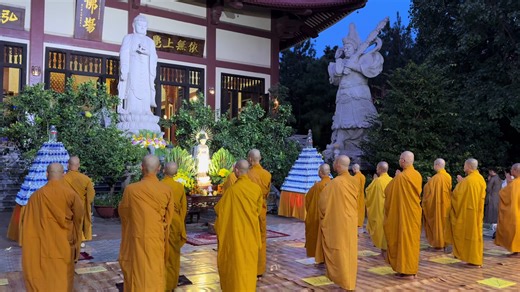 Lạy di đà ngày 15.11 âl hằng tháng #chuahuenghiem #xuhuong #phatphapnhiemmau