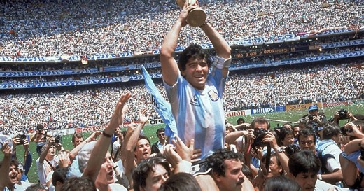 A 37 años del Mundial 1986: las patadas a Maradona, Bilardo con la Copa y el recuerdo de un título memorable