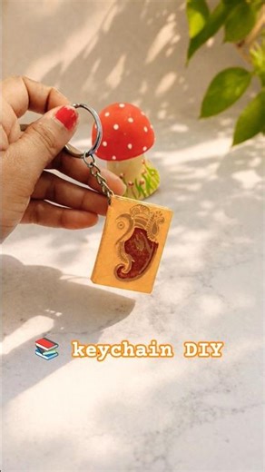 Mini Book📚 Keychain DIY✨Easy handmade keychain#shorts #minibooks #diy #diycrafts #craft #craftideas