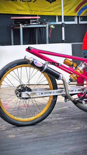 166K views · 3.6K reactions | Mr. Ton Saleng tests the Kawasaki Ninja Super Open clutch from Mr. Mai Bang Khae. #jumphol #channel #TonSaleng #JumpholChannel | Jumphol Channel | Facebook