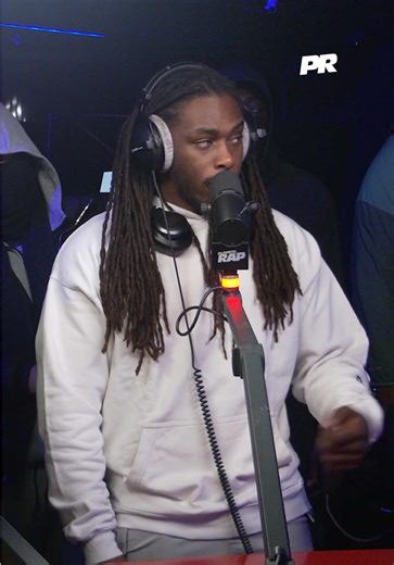 Trône: Un Voyage Émotionnel avec D2L et Yadley