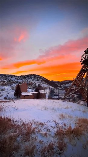 A stunning sunset tonight from Helena, Montana’s historic fire tower that overlooks the Last Chance Gulch. How did the sky look from where you were? | Kevin League Fine Art Photography