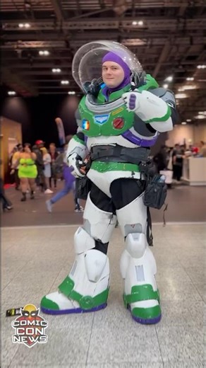 Epic Buzz Lightyear cosplay 🚀