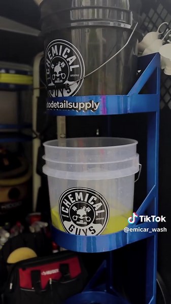 Best carwash detailing in town #cardetailing #detailingwash #carwashing #detailer #miami #carwash #southflorida #carcare #miamidetailing #detailingcars