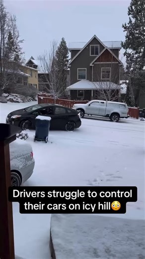 BIGBOOSTNYC 🚀🗽🌎 on Instagram: "LMFAOOOO SHE LOST ME RIGHT THERE ❄️ WJY YOU JUMP OUT THE CAR 🚩🚩🔥⛄️⛄️😭😭😂😂 @style_by_pixels This would be so scary 😱"