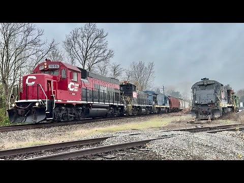 GE Locomotive Comes Back To Life! Needed With 2 More Locomotives On LONG Train! Short Line Railroad