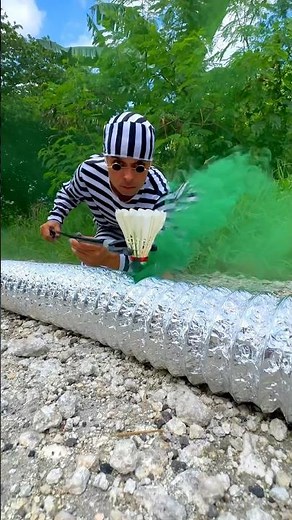 Thief and Alien - colored smoke from the chimney 🤣👽