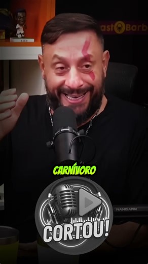 o dragão-de-komodo NÃO possui veneno