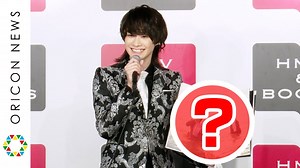 『仮面ライダーゼロワン』亡役・中山咲月、4月の海に制服でダイブ！？　体当たりで撮影した写真を特別に公開！　フォトエッセイ『無性愛』発売記念取材会 - WACOCA NEWS