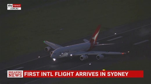 International travellers begin arriving at Sydney Airport