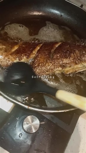 Don't mind the mess on the floor. Me at 4 am again. Just me showing up for my brand every day. Accepting orders even at odd times Growing my brand to see that it gets as many love and support ot could get...Its intentional, my baby steps #CapCut #creatorsearchinsights #contentcreation #chef